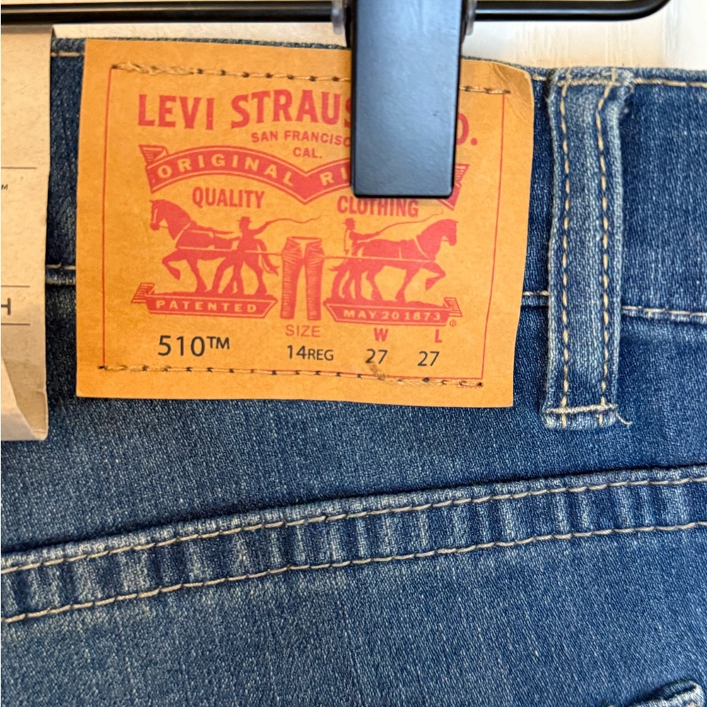 Levi's Dark Blue Skinny Jeans - Picture 3 of 4